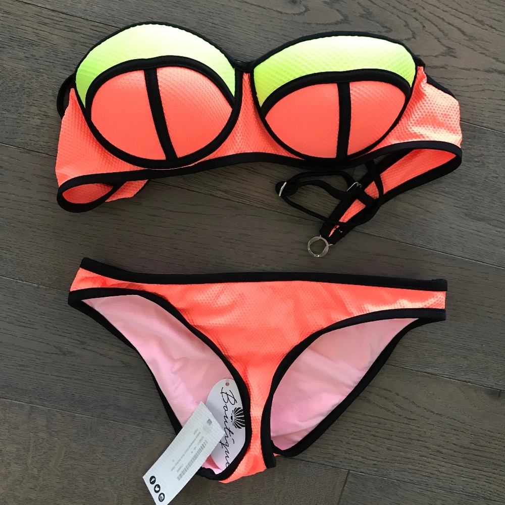 Boohoo Triangle Bandeau Bikini